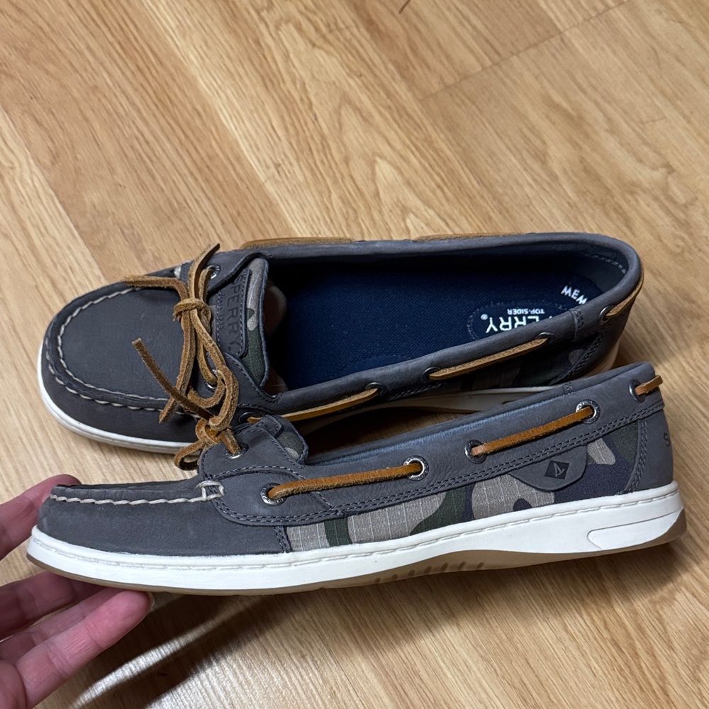 Sperry Top-Siders size 9 new Women's Blue and Tan Boat Shoes